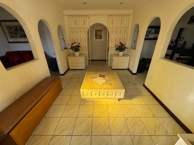 5 Bedroom Property for Sale in Edleen Gauteng