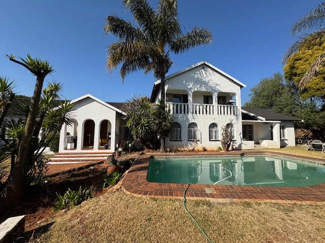 5 Bedroom Property for Sale in Edleen Gauteng