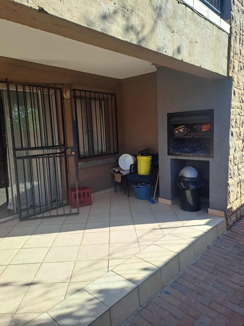 To Let 2 Bedroom Property for Rent in Theresa Park Gauteng