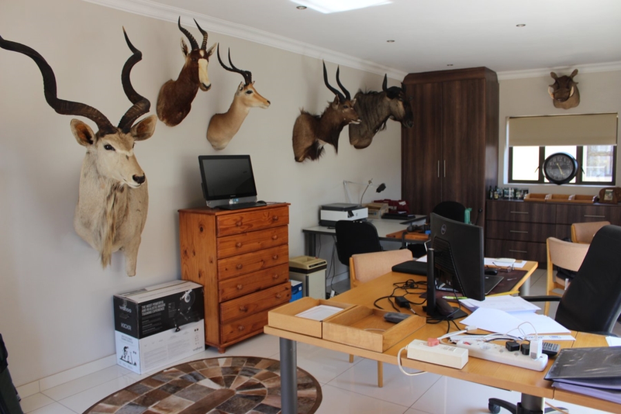 5 Bedroom Property for Sale in Centurion Golf Estate Gauteng