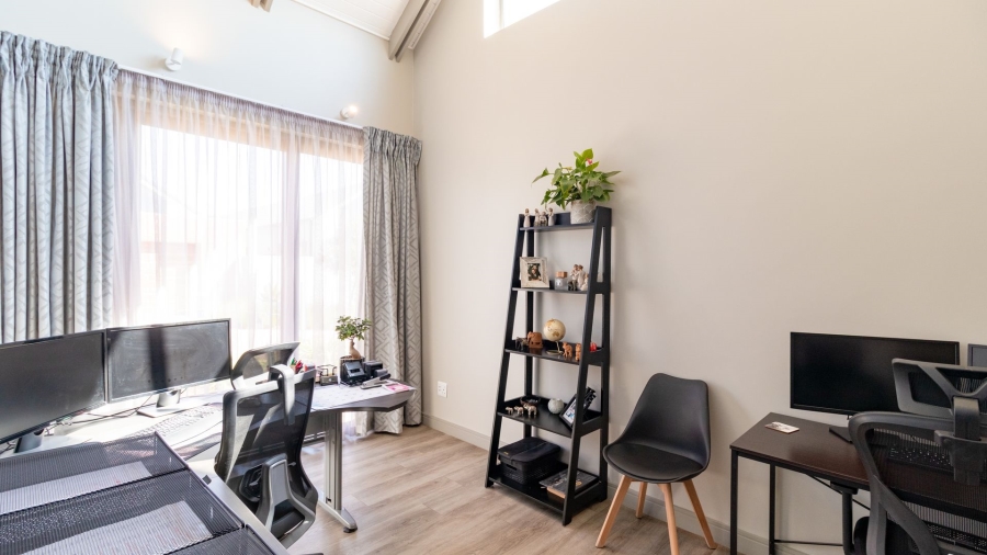 3 Bedroom Property for Sale in Serengeti Lifestyle Estate Gauteng
