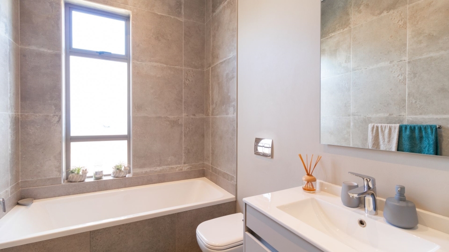 3 Bedroom Property for Sale in Serengeti Lifestyle Estate Gauteng