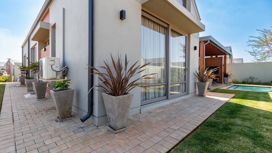 3 Bedroom Property for Sale in Serengeti Lifestyle Estate Gauteng