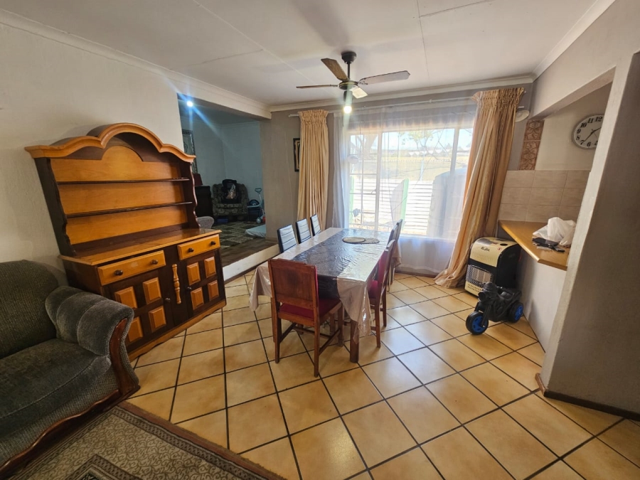 2 Bedroom Property for Sale in Eldoraigne Gauteng