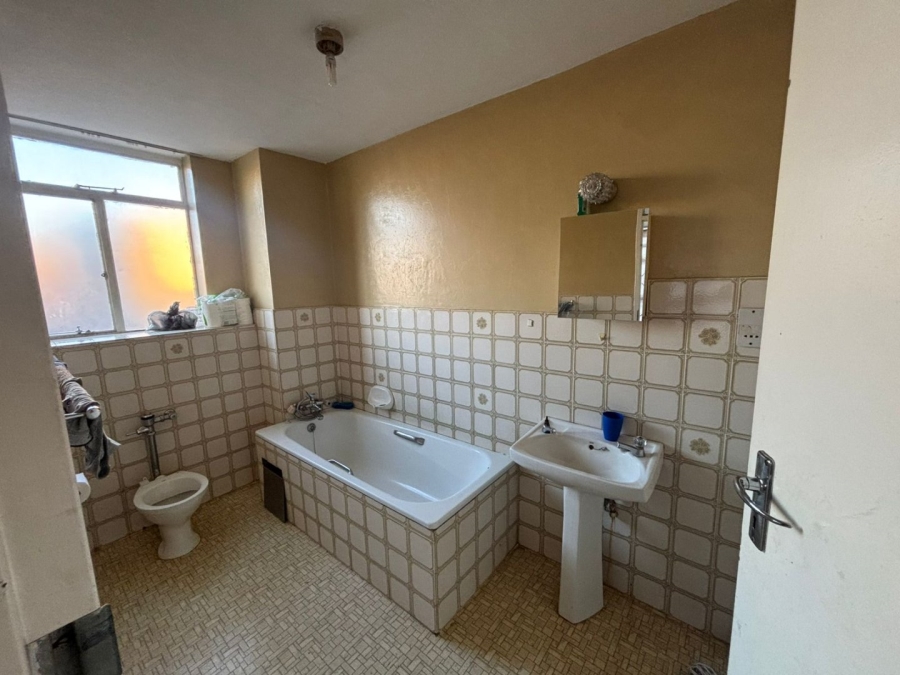 5 Bedroom Property for Sale in Pretoria Gauteng