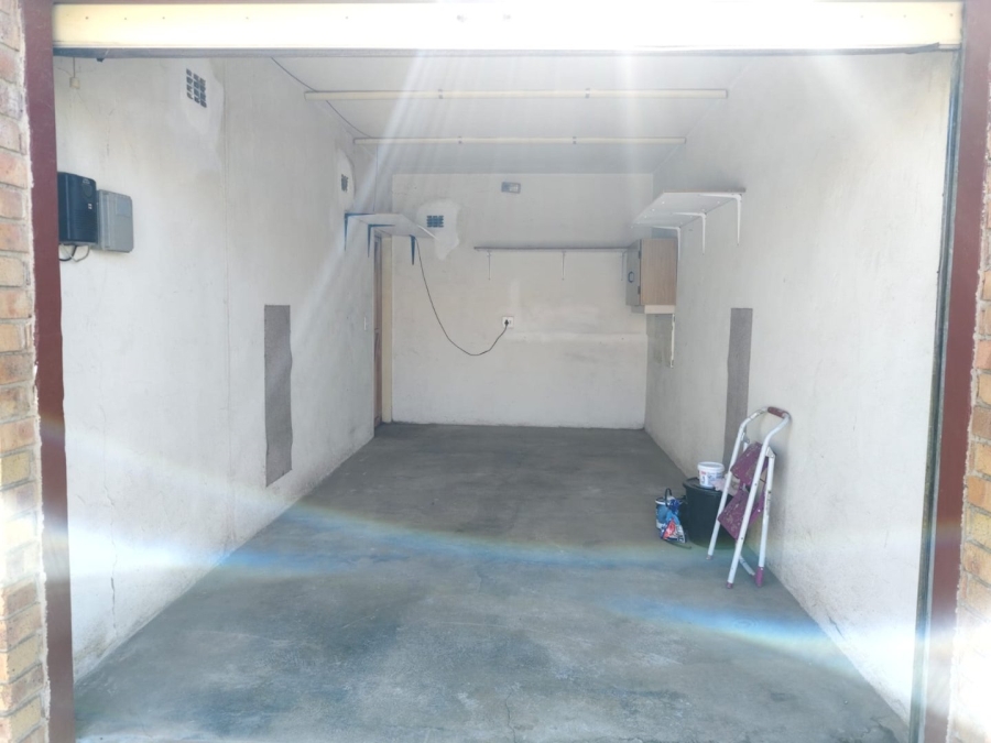 2 Bedroom Property for Sale in Bartlett Gauteng