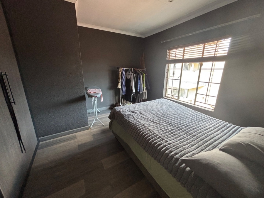 2 Bedroom Property for Sale in Annlin Gauteng