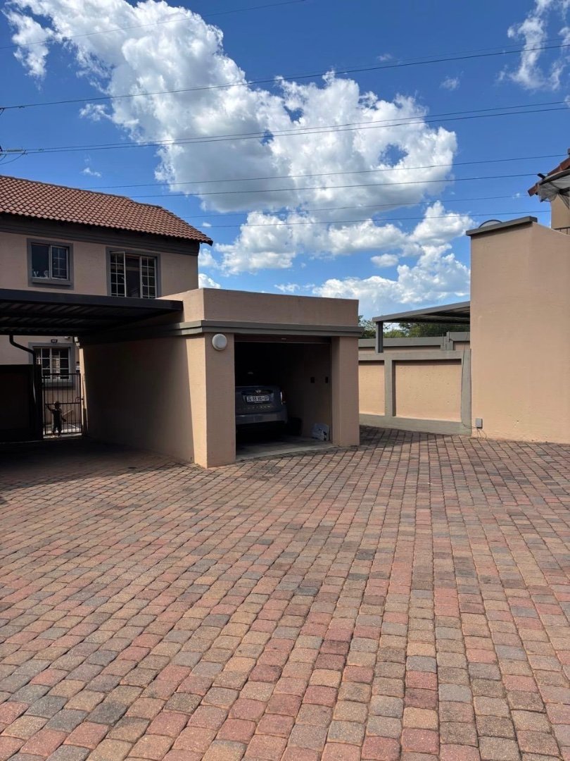 2 Bedroom Property for Sale in Annlin Gauteng