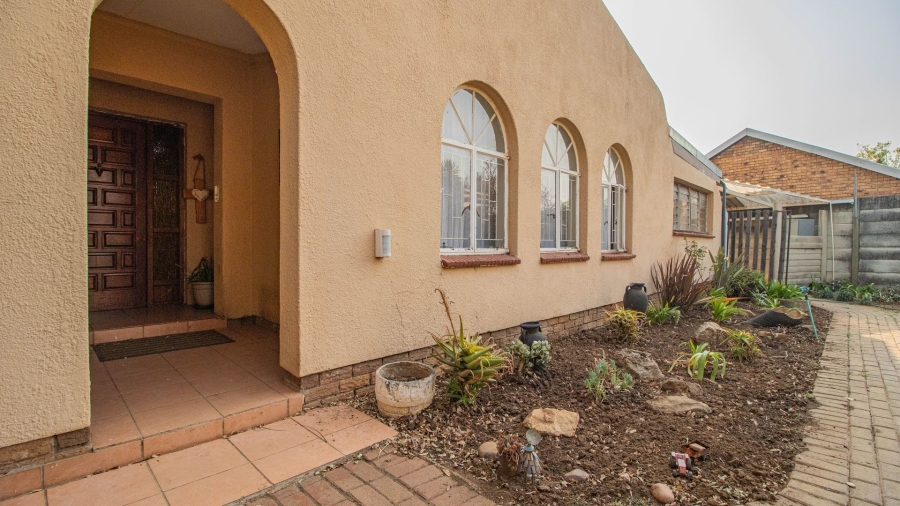 3 Bedroom Property for Sale in Pomona Gauteng