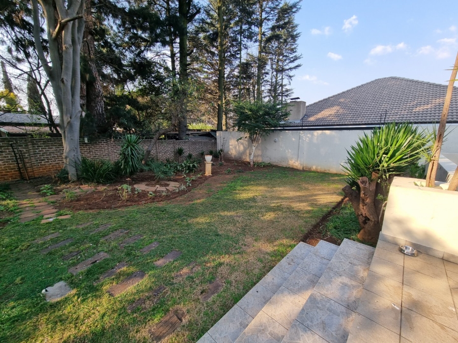 To Let 4 Bedroom Property for Rent in Bedfordview Gauteng