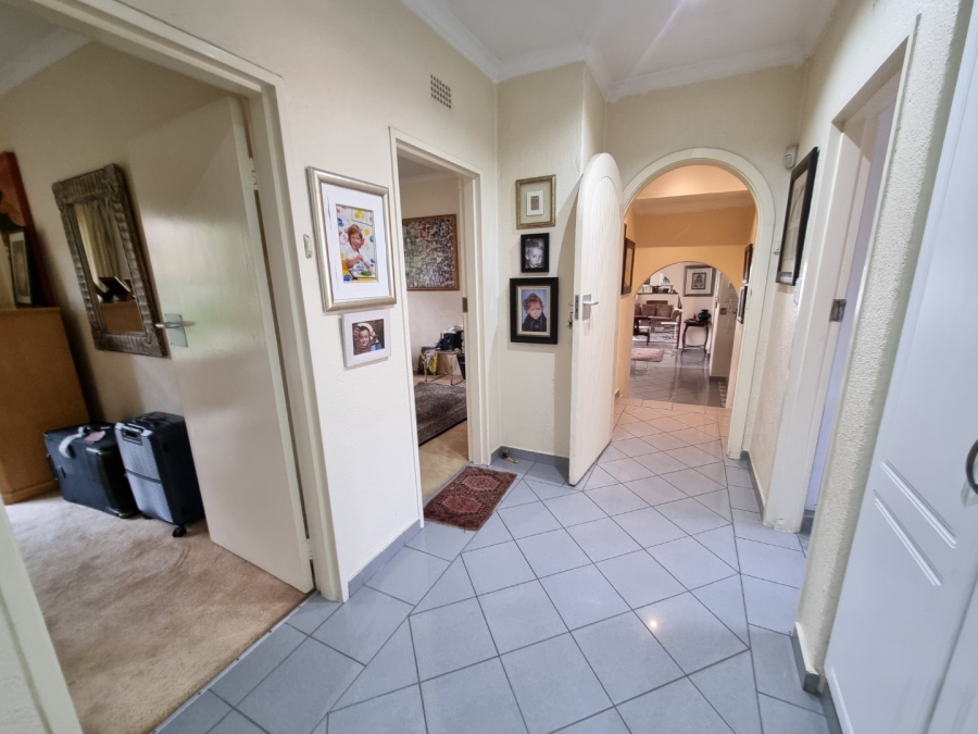 To Let 4 Bedroom Property for Rent in Bedfordview Gauteng
