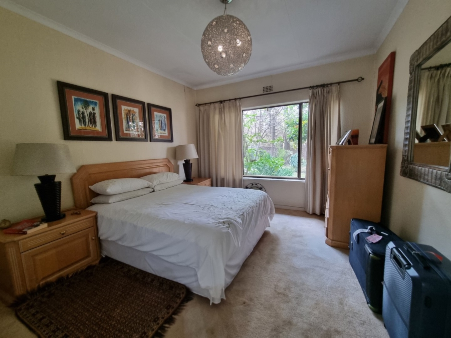 To Let 4 Bedroom Property for Rent in Bedfordview Gauteng