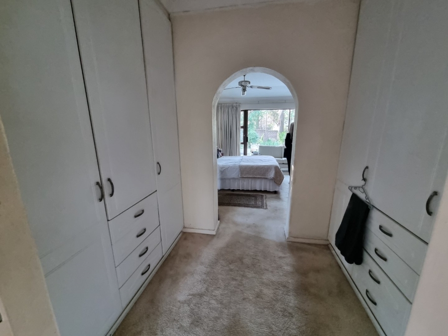 To Let 4 Bedroom Property for Rent in Bedfordview Gauteng