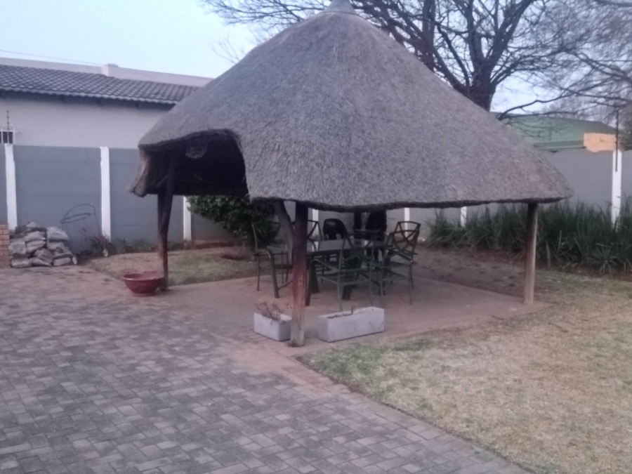 4 Bedroom Property for Sale in Parkdene Gauteng