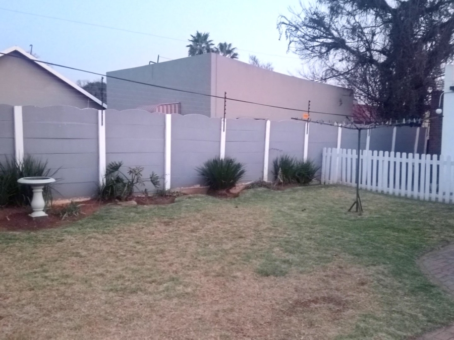 4 Bedroom Property for Sale in Parkdene Gauteng
