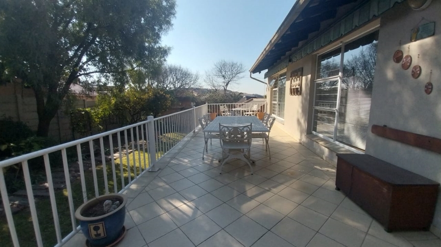 3 Bedroom Property for Sale in Bassonia Gauteng