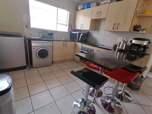 2 Bedroom Property for Sale in Bardene Gauteng