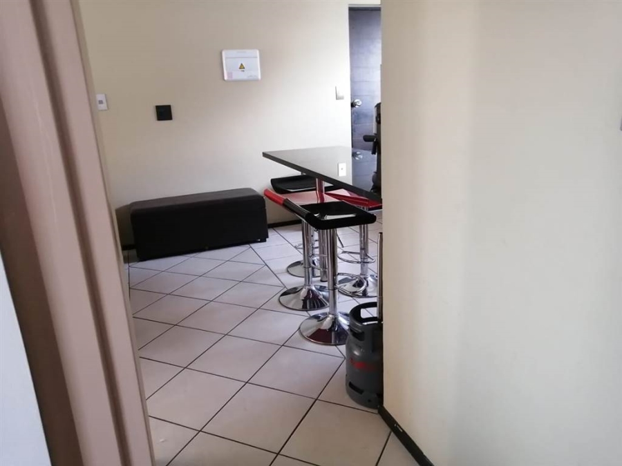 2 Bedroom Property for Sale in Bardene Gauteng