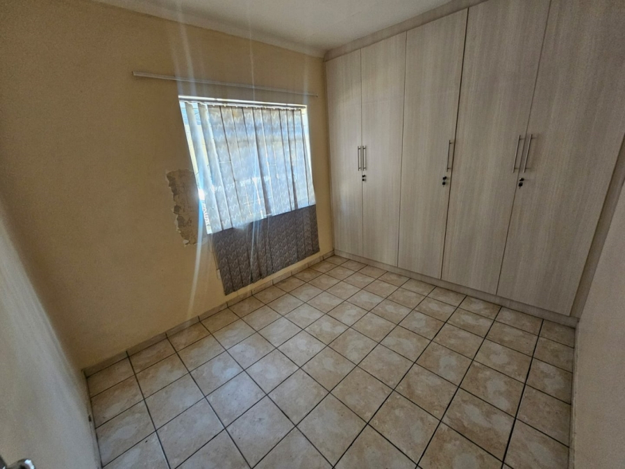 To Let 3 Bedroom Property for Rent in Laudium Gauteng