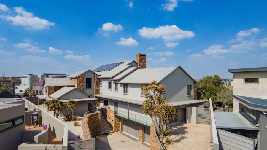 6 Bedroom Property for Sale in Serengeti Lifestyle Estate Gauteng