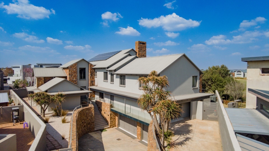 6 Bedroom Property for Sale in Serengeti Lifestyle Estate Gauteng