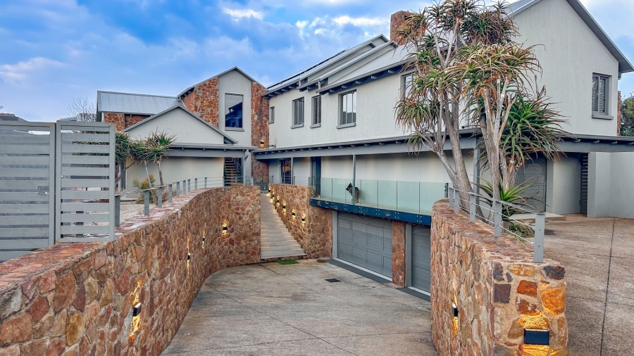 6 Bedroom Property for Sale in Serengeti Lifestyle Estate Gauteng