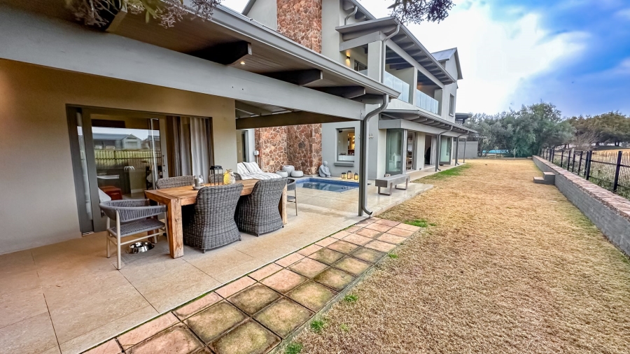 6 Bedroom Property for Sale in Serengeti Lifestyle Estate Gauteng