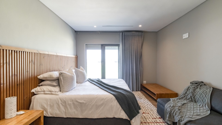 6 Bedroom Property for Sale in Serengeti Lifestyle Estate Gauteng