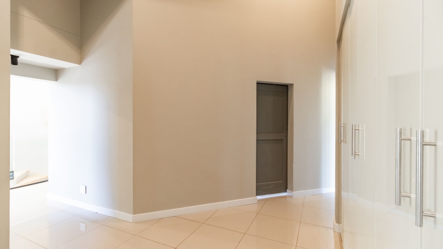 6 Bedroom Property for Sale in Serengeti Lifestyle Estate Gauteng