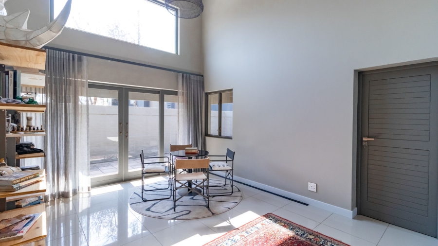 6 Bedroom Property for Sale in Serengeti Lifestyle Estate Gauteng