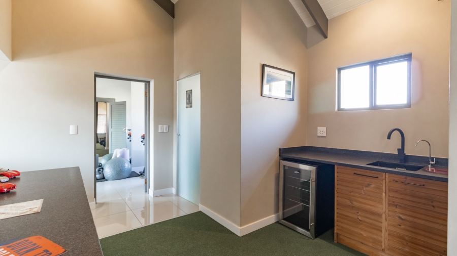 6 Bedroom Property for Sale in Serengeti Lifestyle Estate Gauteng