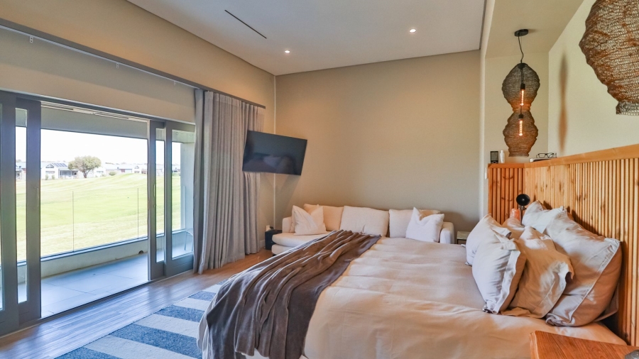 6 Bedroom Property for Sale in Serengeti Lifestyle Estate Gauteng