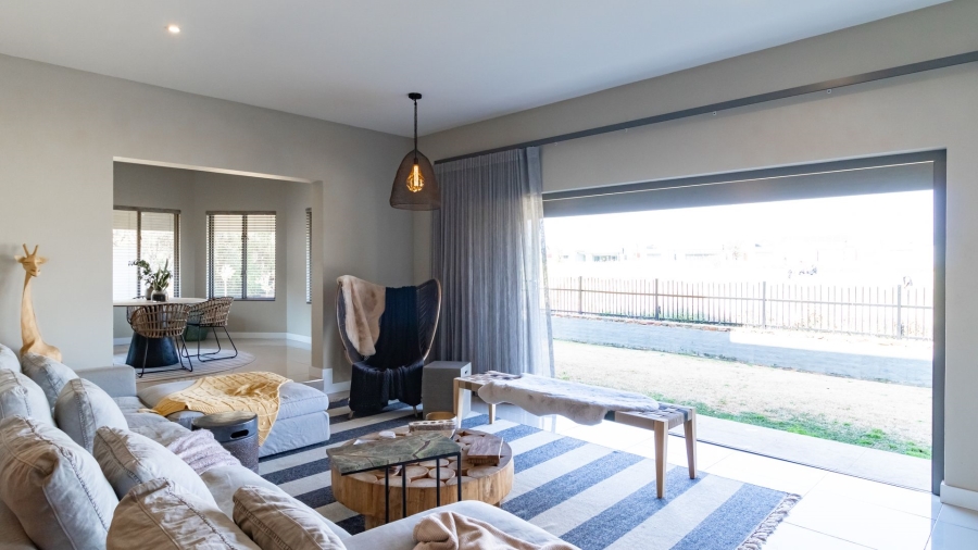 6 Bedroom Property for Sale in Serengeti Lifestyle Estate Gauteng