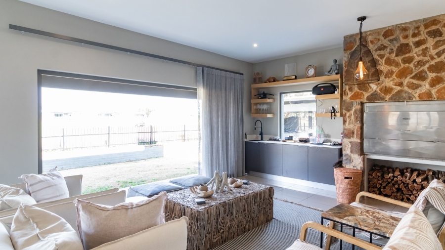 6 Bedroom Property for Sale in Serengeti Lifestyle Estate Gauteng