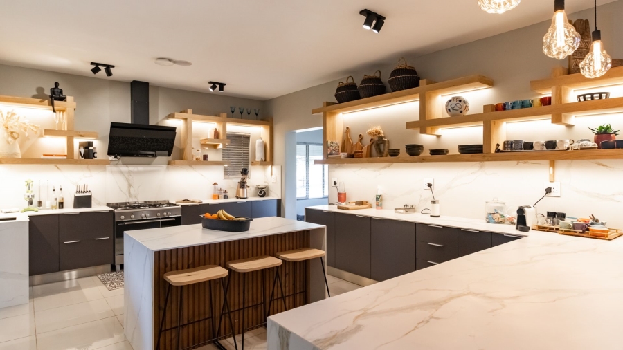 6 Bedroom Property for Sale in Serengeti Lifestyle Estate Gauteng