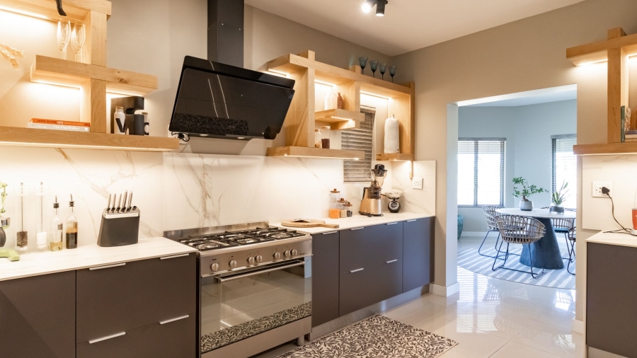 6 Bedroom Property for Sale in Serengeti Lifestyle Estate Gauteng