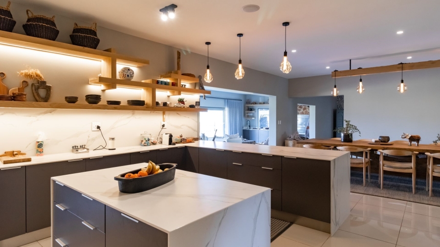 6 Bedroom Property for Sale in Serengeti Lifestyle Estate Gauteng