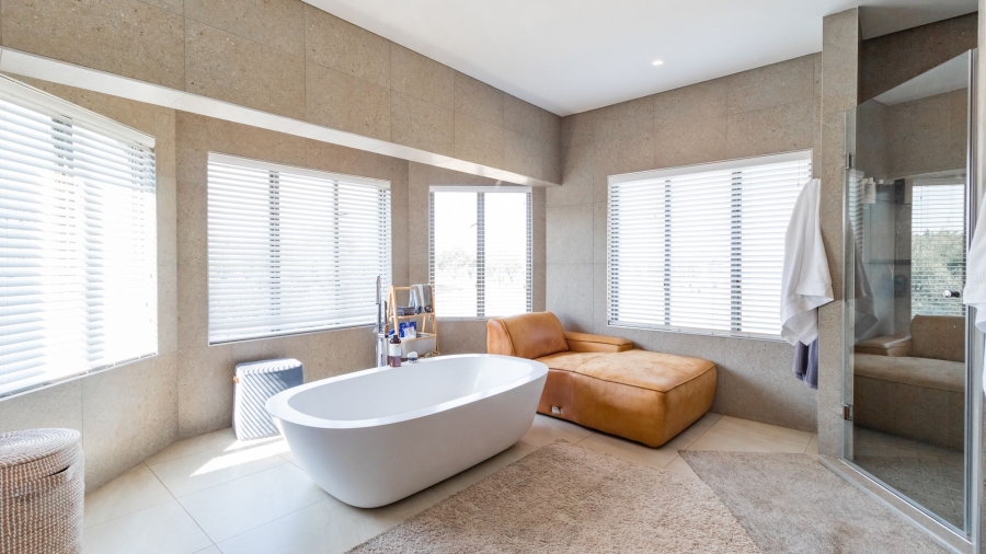 6 Bedroom Property for Sale in Serengeti Lifestyle Estate Gauteng
