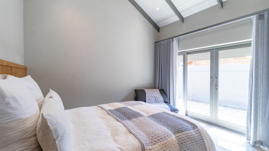 6 Bedroom Property for Sale in Serengeti Lifestyle Estate Gauteng