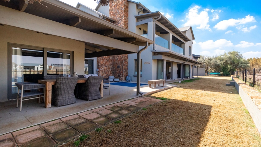 6 Bedroom Property for Sale in Serengeti Lifestyle Estate Gauteng