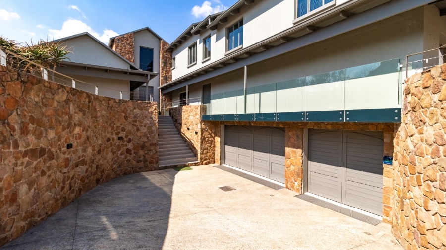 6 Bedroom Property for Sale in Serengeti Lifestyle Estate Gauteng
