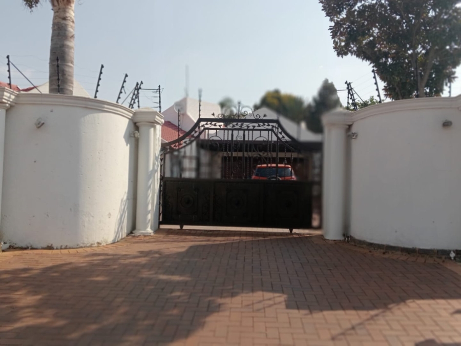 4 Bedroom Property for Sale in Sunward Park Gauteng