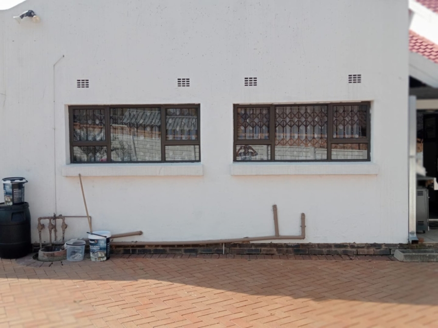4 Bedroom Property for Sale in Sunward Park Gauteng