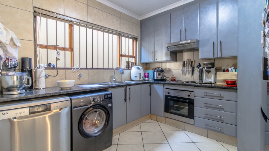 2 Bedroom Property for Sale in Meyersdal Gauteng