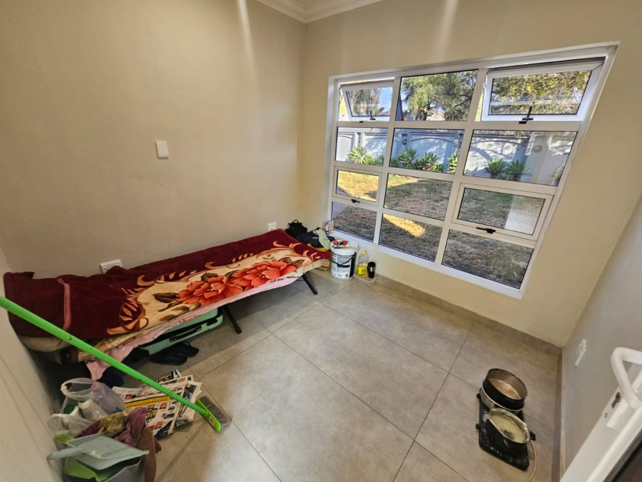 5 Bedroom Property for Sale in Wierda Park Gauteng