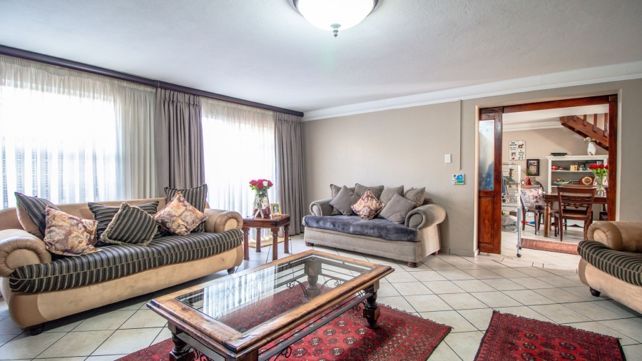 3 Bedroom Property for Sale in Bonaero Park Gauteng