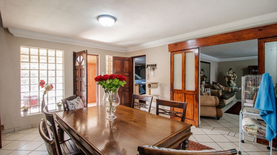 3 Bedroom Property for Sale in Bonaero Park Gauteng