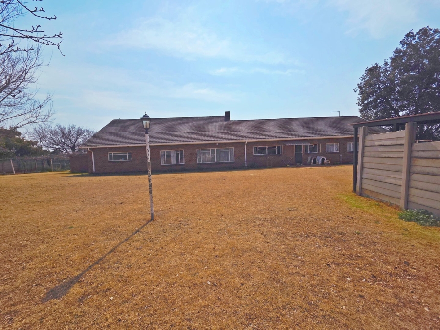 5 Bedroom Property for Sale in Grootvaly Gauteng