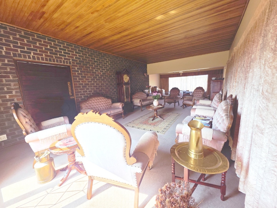 5 Bedroom Property for Sale in Grootvaly Gauteng