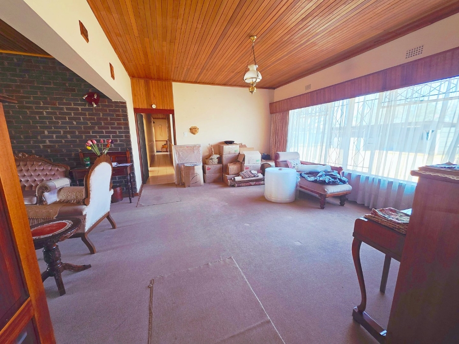 5 Bedroom Property for Sale in Grootvaly Gauteng